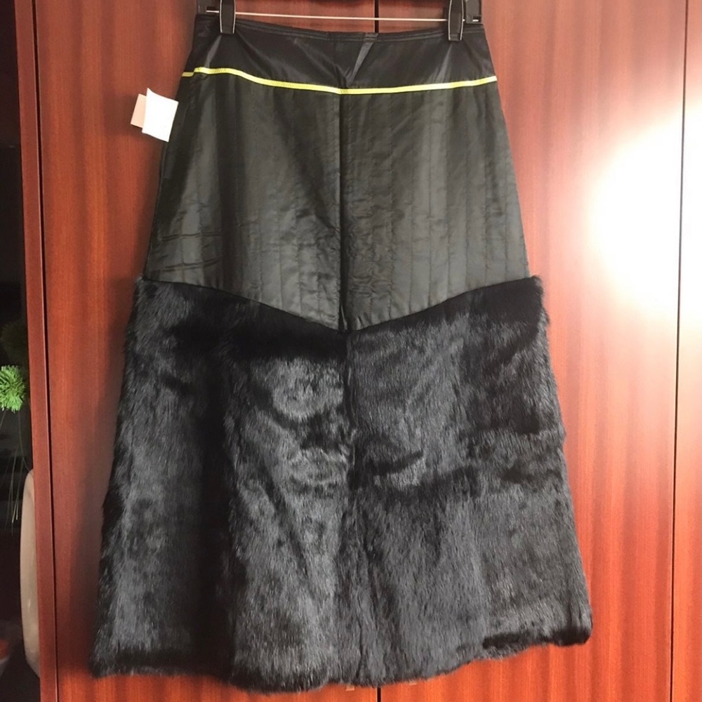 Vintage BOSS HugoBoss Satin Skirt on Rabbit fur lining. Made in Italy.USA Size 8